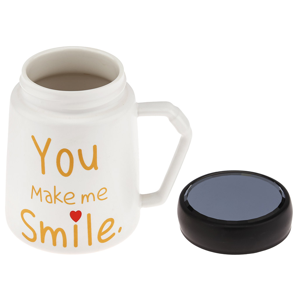 Кружка фарфоровая "Признания" "You make me smile" 600мл, д9,5см h13,3см, матовая глазурь, деколь с золотом, цвет - белый, пластмассовая, винтовая крышка, герметичная, с силиконовым уплотнителем, д/горла 6,6см, д/основания 5,6см, в подарочной коробке