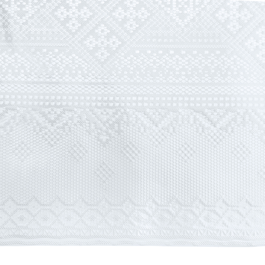 Скатерть ПВХ "Славянка" 137х180см, длина стола до 120см, на 4 персоны, "LACE" гладкая, пленка сверху, белый с перламутром, упак. "классическая" п/э 28х41см т.м. "Домашняя Мода" (Китай)