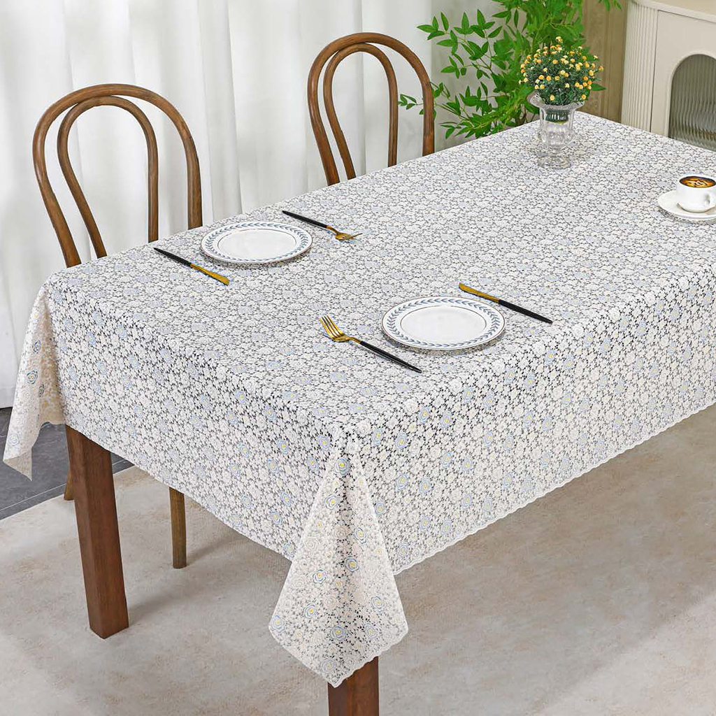 Скатерть ПВХ "Розарий" 137х110см, длина стола до 90см, на 4 персоны, "LACE" фактурная, на пленке, тиснение на белом, голубой штамп, упак. "классическая" п/э 28х41см т.м. "Домашняя Мода" (Китай)