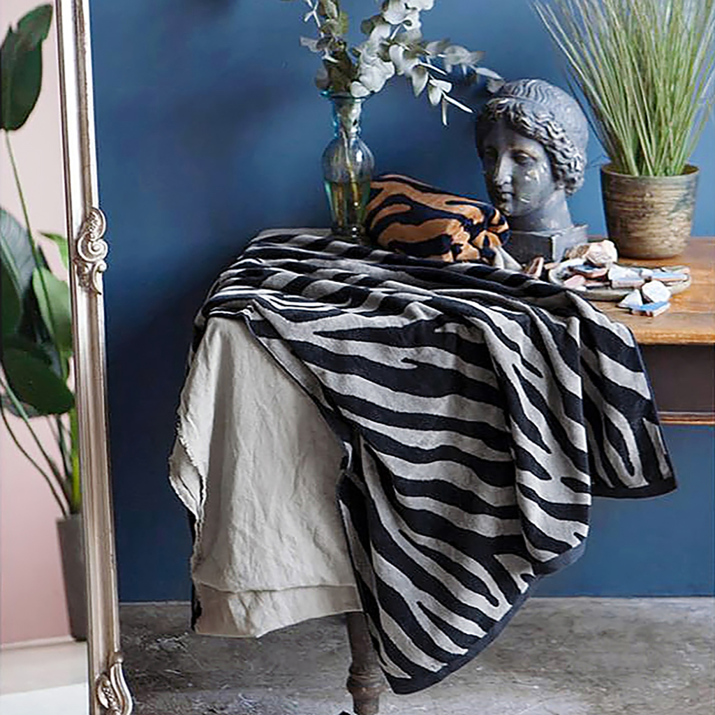 "Missoni-3030" Полотенце махровое 34х78см, плотность 375гр/м2, 100% хлопок, велюр, черный, Bolangde (Китай)