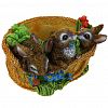 11217 - Скульптура-фигура кашпо для сада из полистоуна "Три зайца в корзинке с ромбиком" 14х20см (Россия)